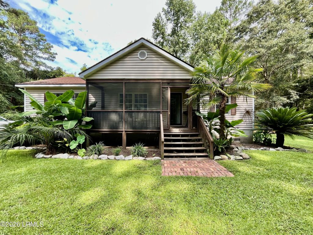 331 Orange Grove Road, St. Helena Island