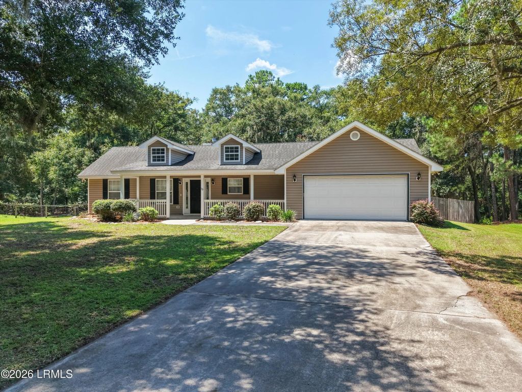 15 Brickman Way, Beaufort