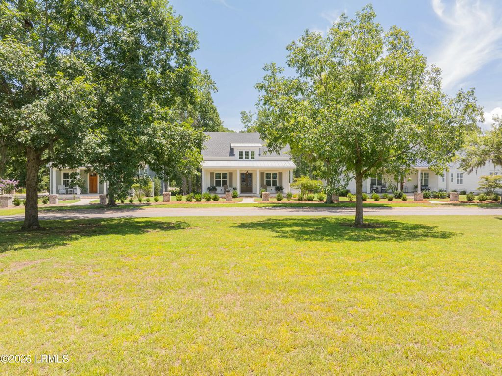 224 Coosaw Point Boulevard, Beaufort