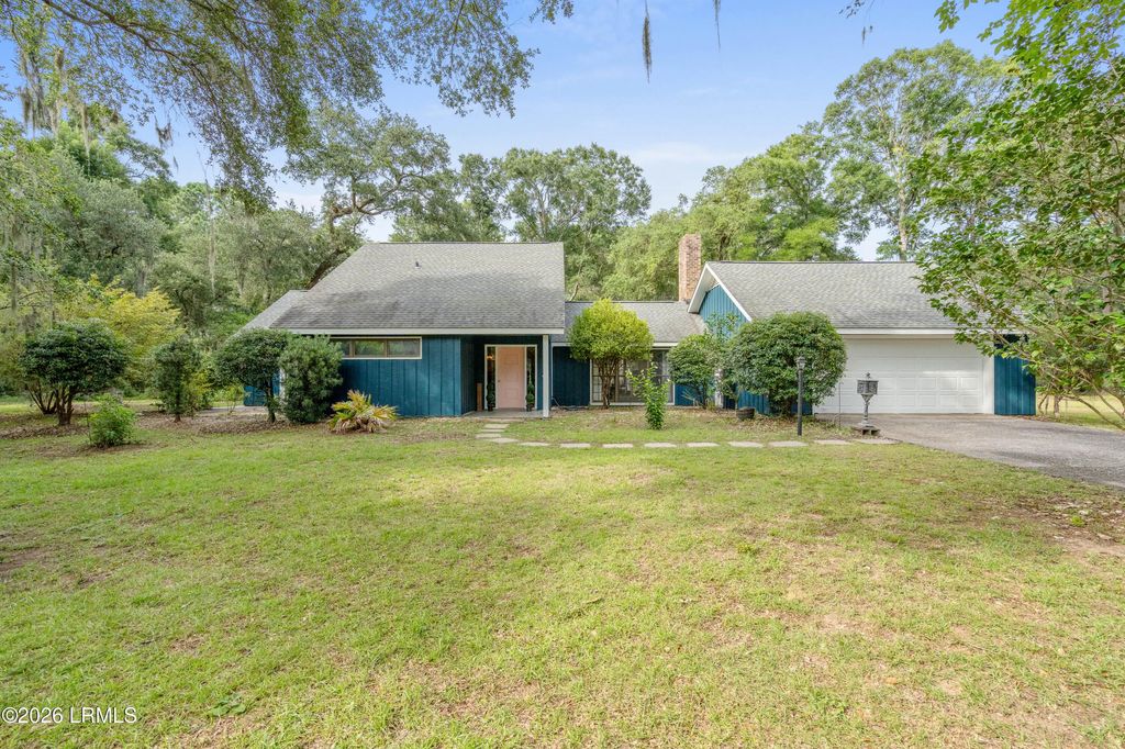 36 Sea Gull Drive, Beaufort