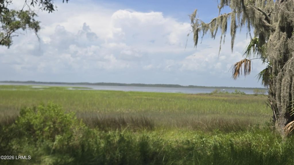 7 Turnstone Drive N, Beaufort