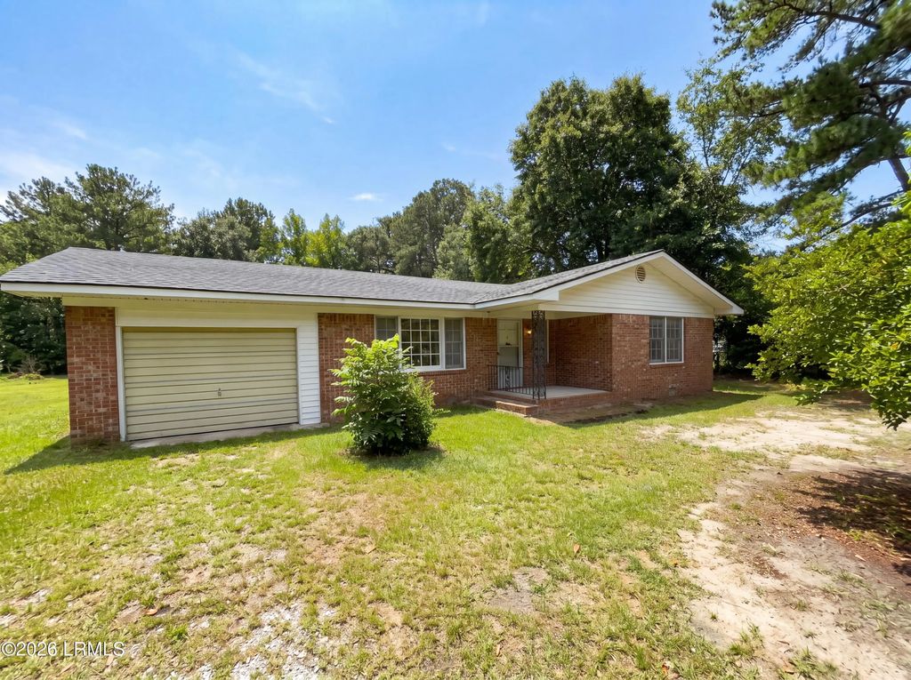 15 Altman Road, Hampton