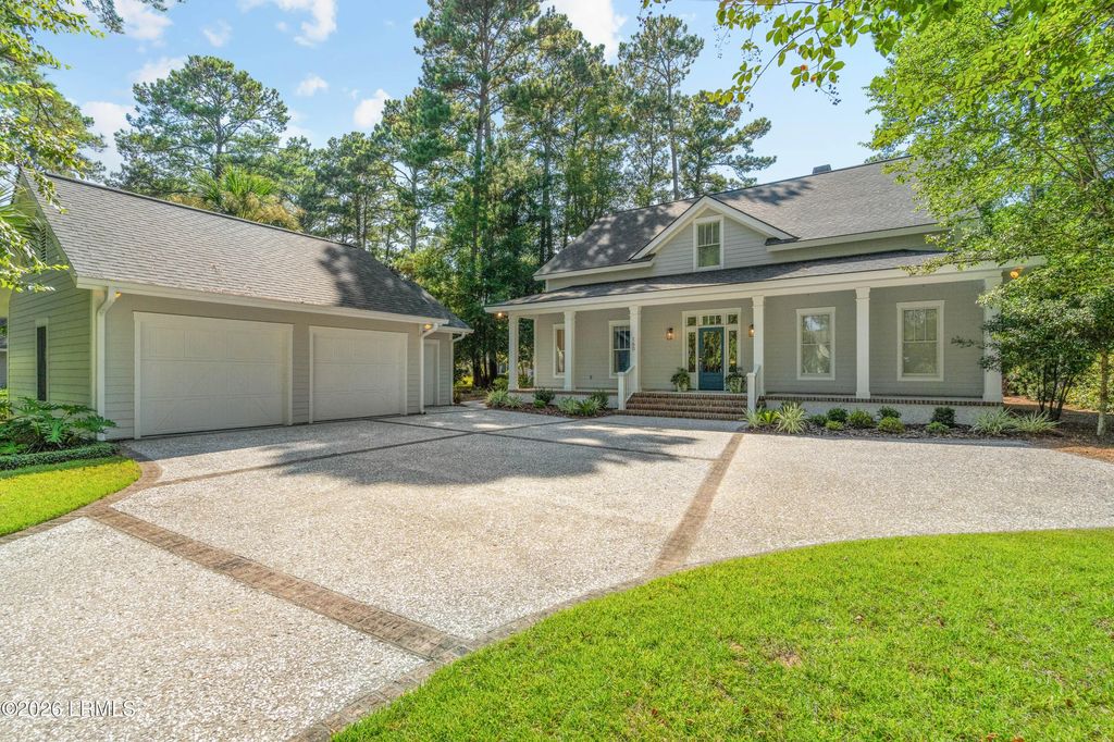 160 Dataw Drive, St. Helena Island