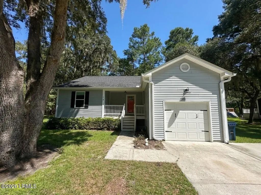 4 Arbor Lane, St. Helena Island
