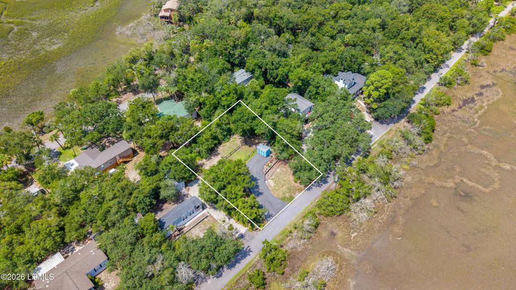 56 Inglewood Circle, St. Helena Island