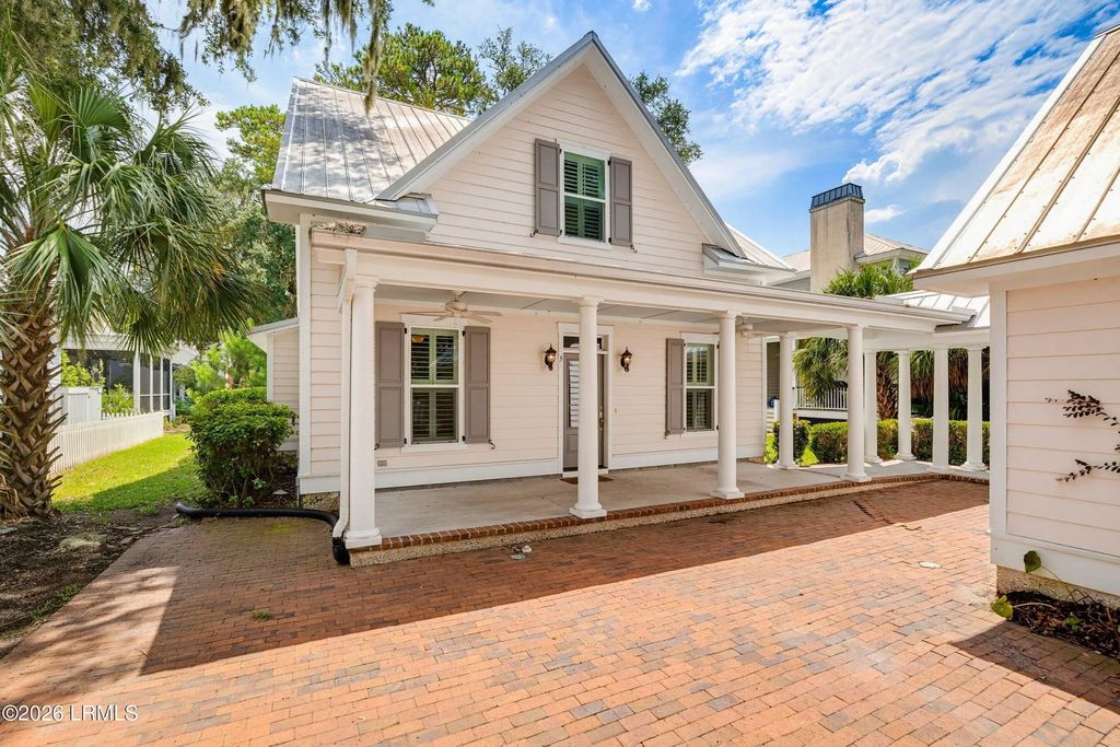 5 Waveland Avenue, Beaufort