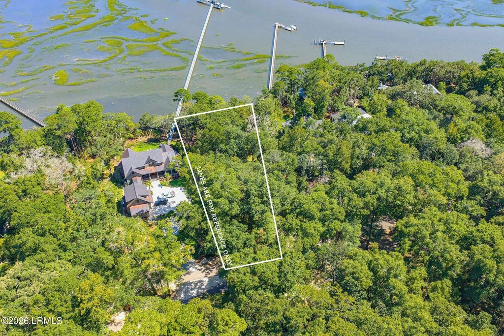 208 Bull Point Drive, Seabrook