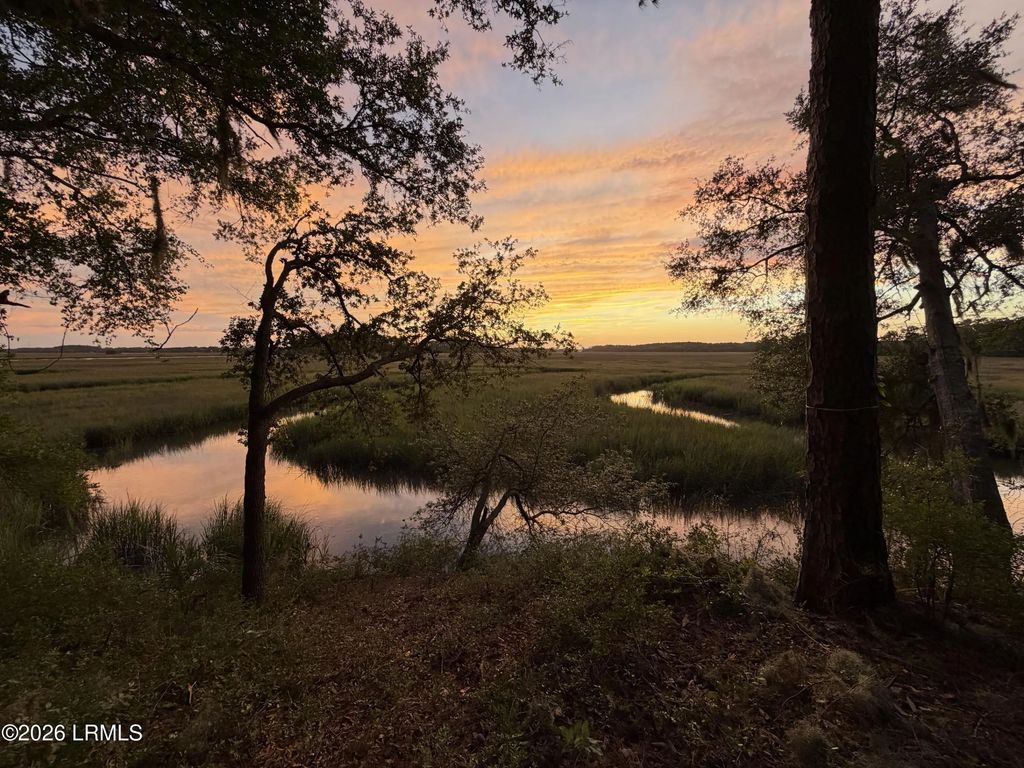 67 Cusabo Road, St. Helena Island