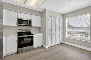 Photo of Listing #RX-10909591