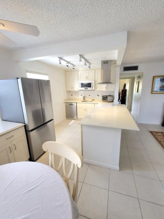 Photo of Listing #RX-11101403