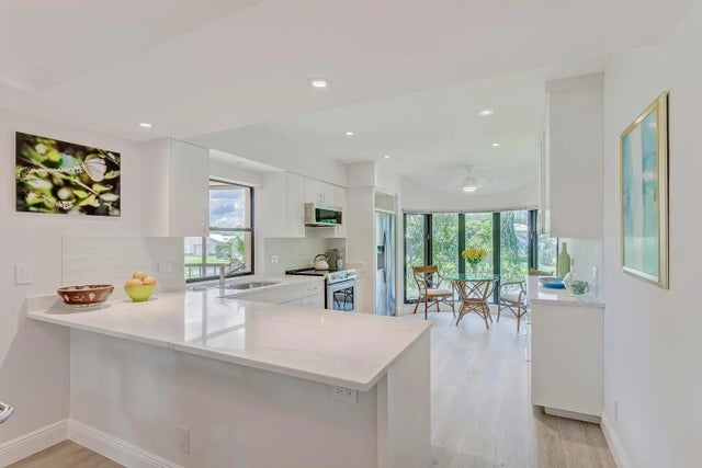 Photo of Listing #RX-11140092