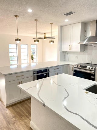 Photo of Listing #RX-11117566