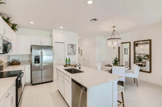 Photo of Listing #RX-11136959