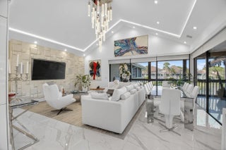 Photo of Listing #RX-11141688