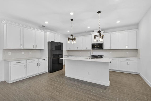 Photo of Listing #RX-11148801