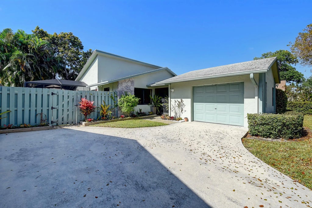 2492 Nw 10th Street, Delray Beach