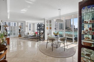 Photo of Listing #RX-11150334