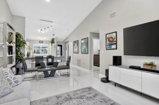 Photo of Listing #RX-11151304