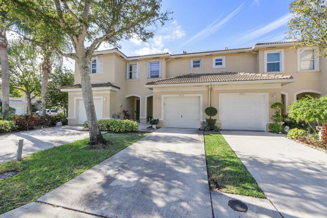 Photo of Listing #RX-11151883