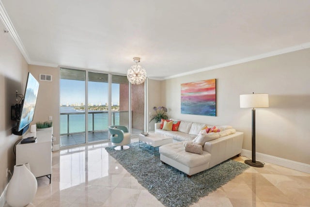 Photo of Listing #RX-11161693