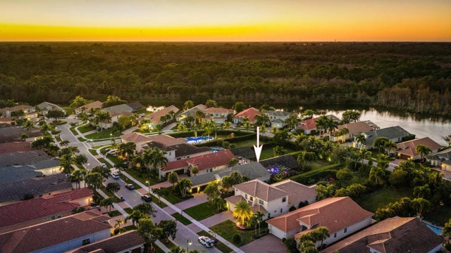 Photo of Listing #RX-11155717