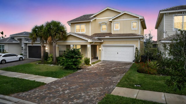 Photo of Listing #RX-11160834