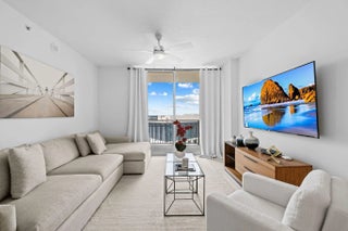 Photo of Listing #RX-11160607