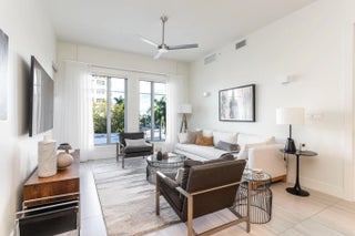 Photo of Listing #RX-11160820