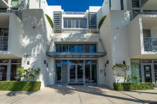 Photo of Listing #RX-11161256