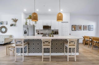 Photo of Listing #RX-11162202