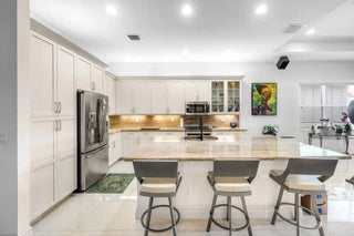 Photo of Listing #RX-11162832