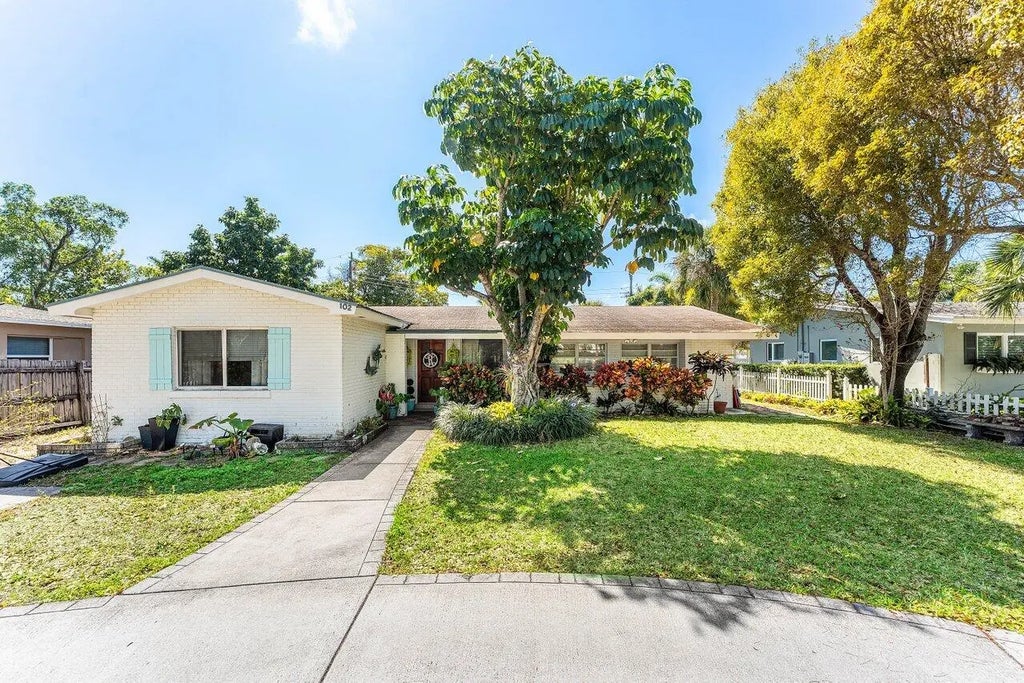 102 Ne 22nd Street, Delray Beach