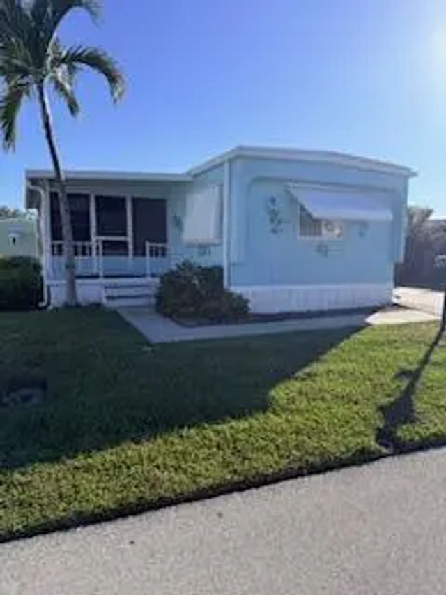 4 of 41 - 102 N Warner Drive, Jensen Beach, FL