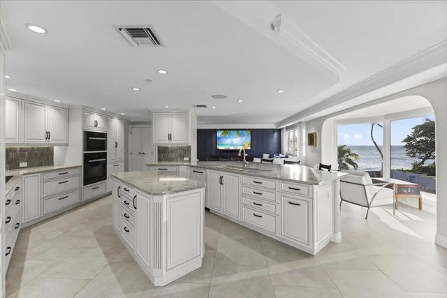 4605 S Ocean Boulevard #3b, Highland Beach