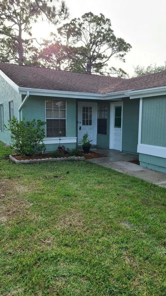 Photo of Listing #R10958405