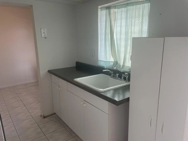 20 Golfs Edge #e, West Palm Beach