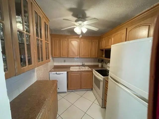3 of 42 - 350 Horizons E #206, Boynton Beach, FL