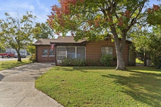 Photo of Listing #R10878387