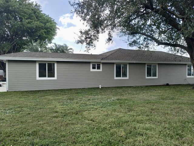 4 of 44 - 104 Segura Street, Royal Palm Beach, FL