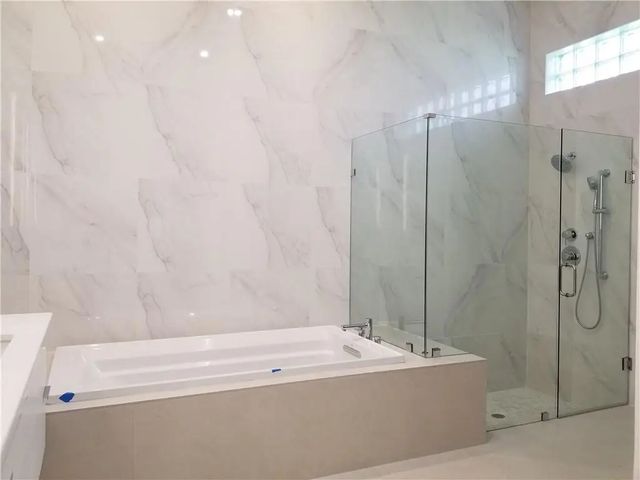 5 of 8 - 5730 Ashwood Circle, Hollywood, FL