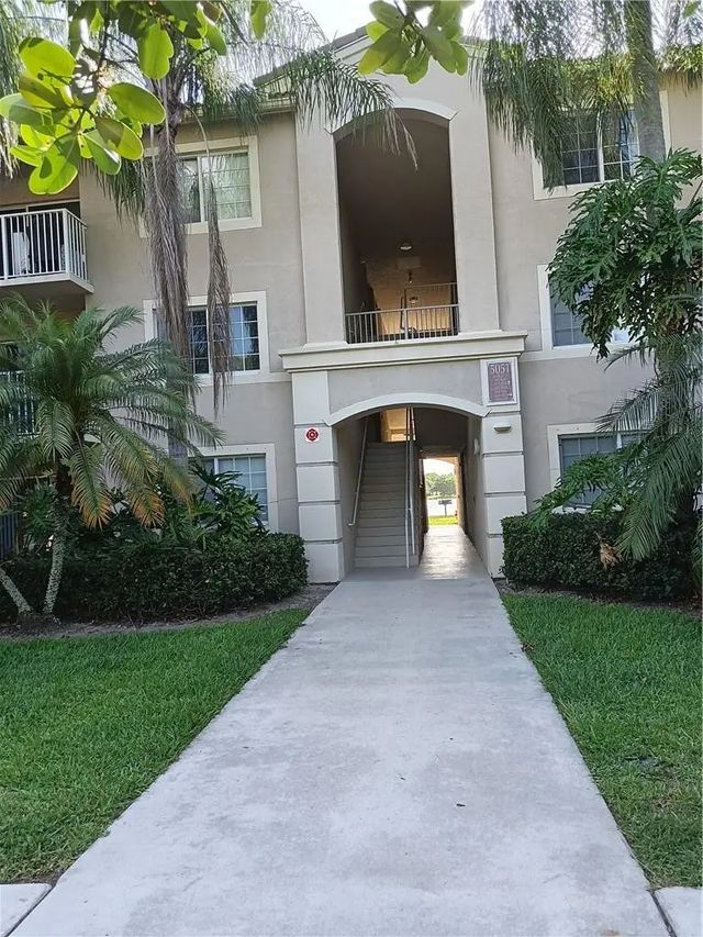 5051 Wiles Road #202, Coconut Creek