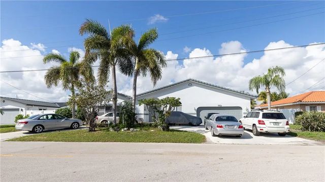 2 of 17 - 4031 Ne 27th Terrace, Lighthouse Point, FL