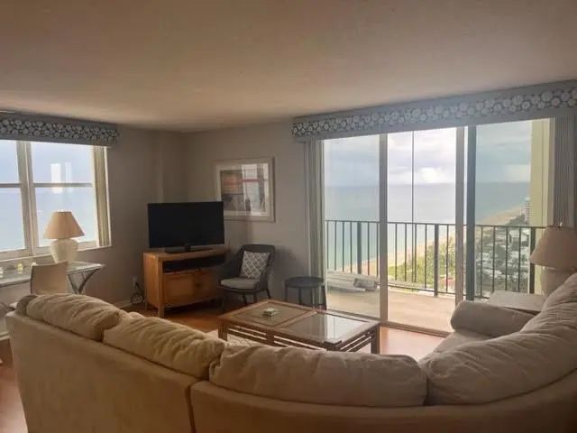 3 of 30 - 101 Briny Avenue #2402, Pompano Beach, FL