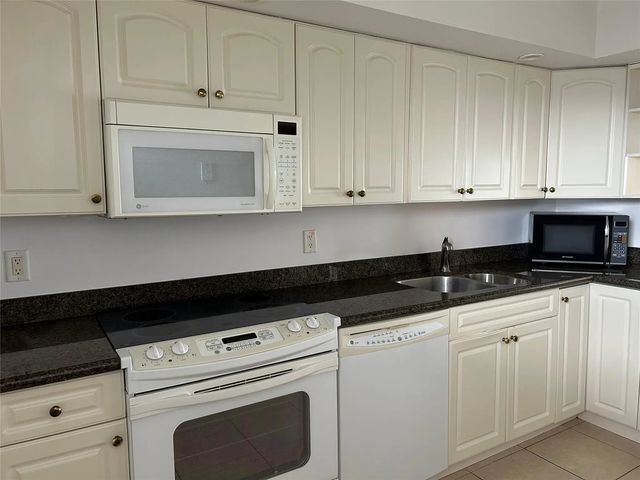 5 of 20 - 750 N Ocean Boulevard #1409, Pompano Beach, FL