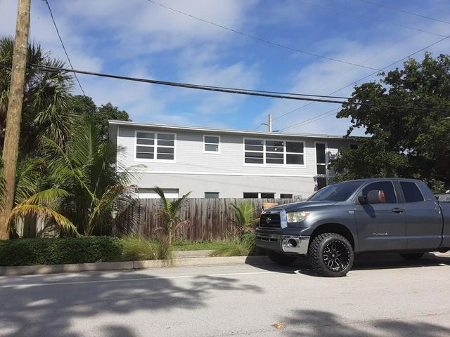 799 Ne 34th Court, Oakland Park