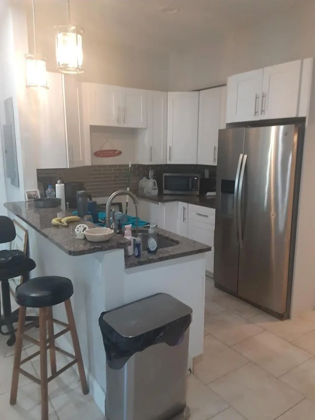 4 of 26 - 799 Ne 34th Court, Oakland Park, FL