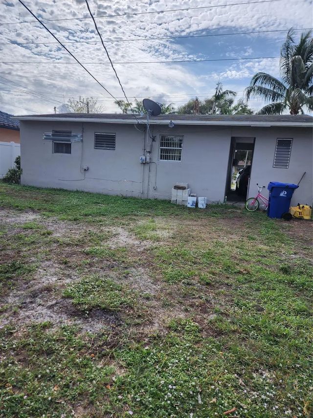 2 of 5 - 905 Nw 5th Street, Fort Lauderdale, FL