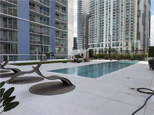 4 of 11 - 335 S Biscayne Boulevard #4004, Miami, FL