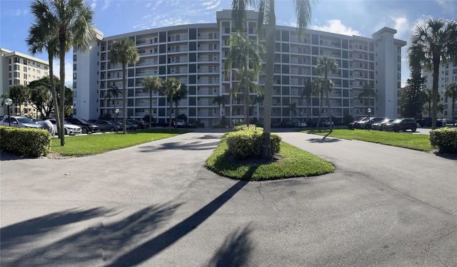 3100 N Palm Aire Drive #304, Pompano Beach