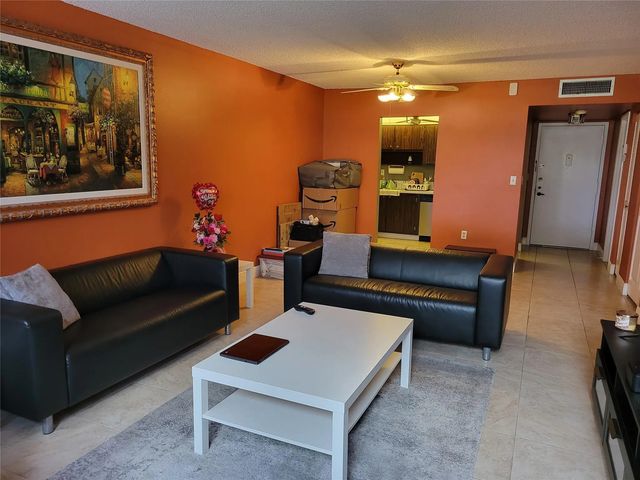 3 of 30 - 1400 Saint Charles Place #211, Pembroke Pines, FL